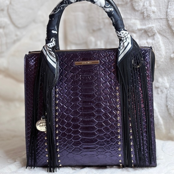 Fringe Handbag Wraps in several colors - Picture 11 of 11